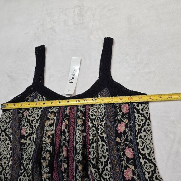 🌿Vintage design tank top/top, brand "Pinky". Size Small/M.With crochet details. - Picture 6 of 7